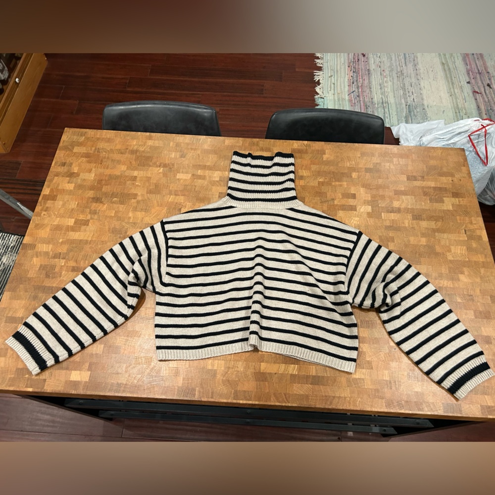 Boutique Cropped Striped Sweater Black and Tan Size Small